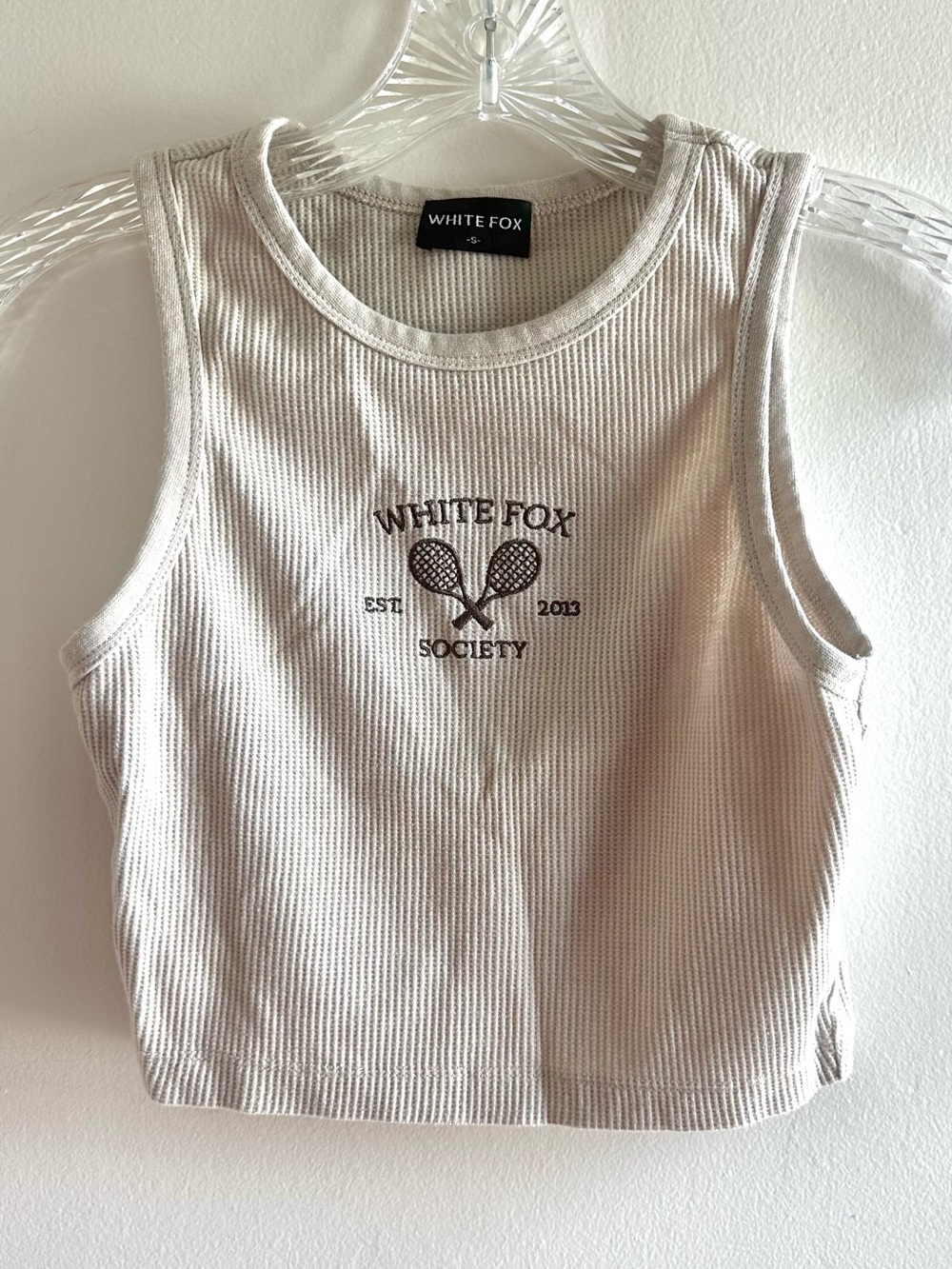 White Fox Boutique Cream Ribbed Cropped Tennis Tank Embroidered Size S